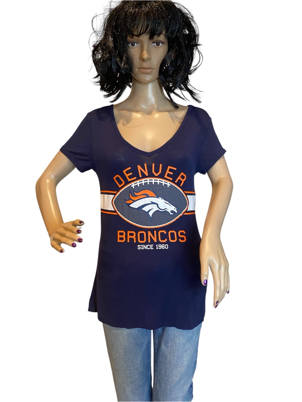 Women's NFL Team Apparel Denver Broncos 1960 V-Neck Tee Shirt Top Size Small VGC